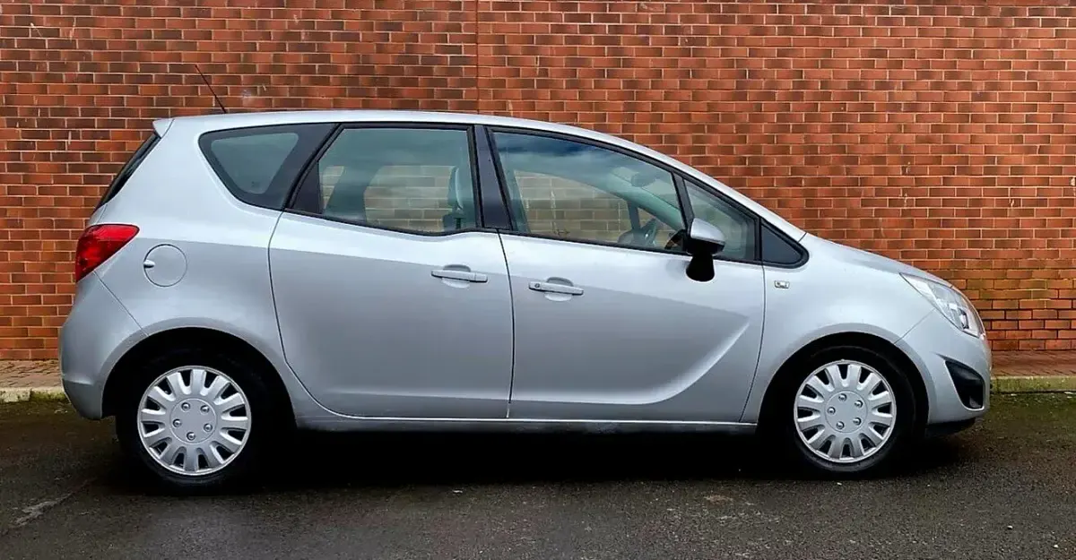 Used Vauxhall Meriva 2010 Silver MPV