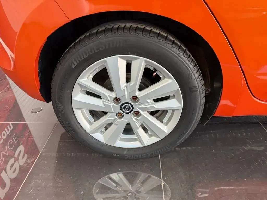 Used Nissan Micra Acenta 100 HP (73 kW) 2020 Orange Hatchback