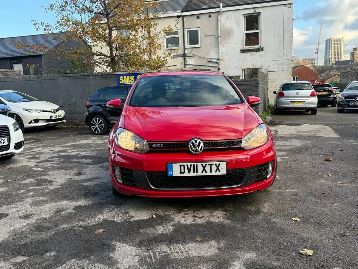 Used VW Golf VI GTI 270 HP (198 kW) 2011 Red Hatchback