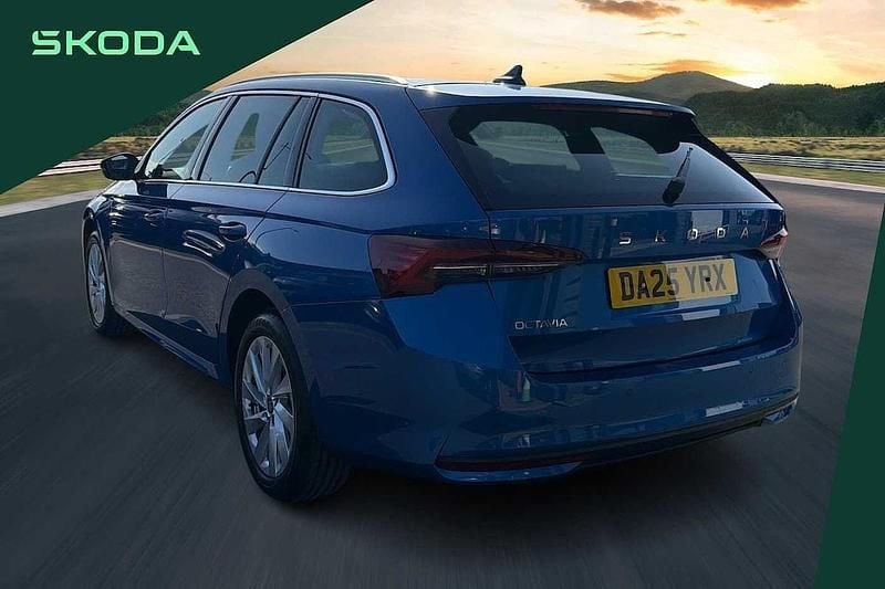 Used Skoda Octavia SE L 110 HP (80 kW) 2025 Race blue metallic Estate
