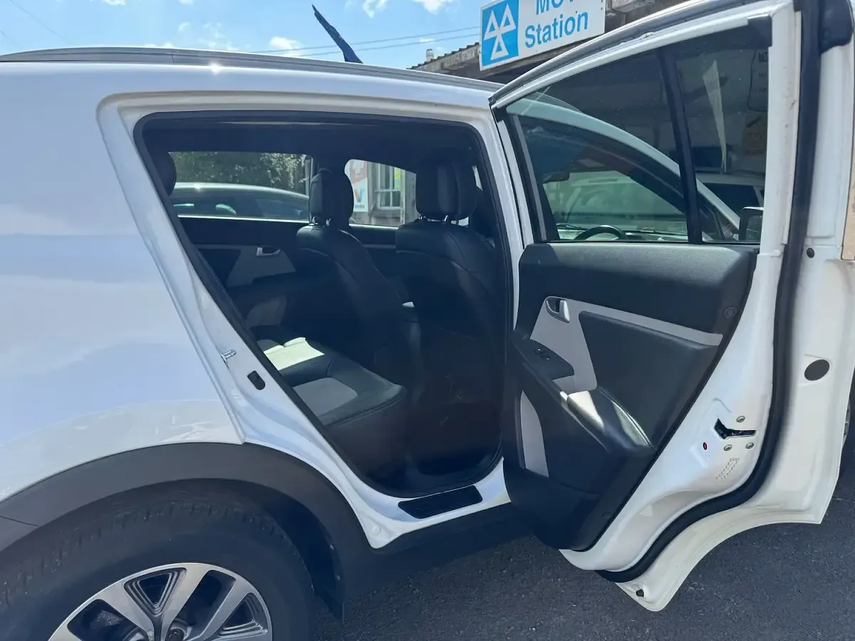 Used Kia Sportage 2016 White SUV