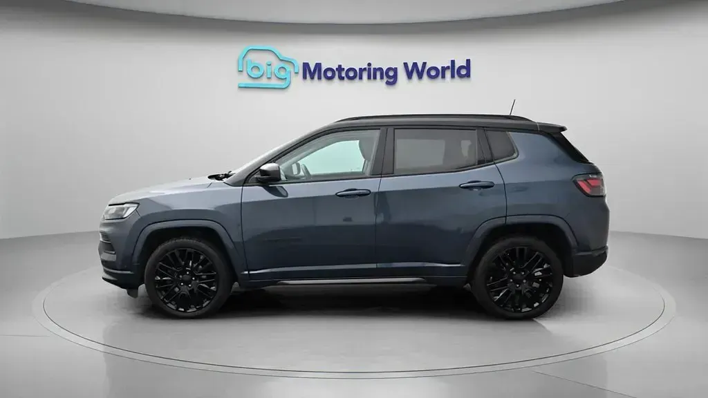 Usado Jeep Compass 130 HP (95 kW) 2023 Azul SUV