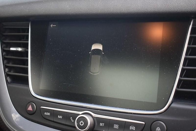 Used Vauxhall Grandland X Elite 130 HP (95 kW) 2019 White SUV