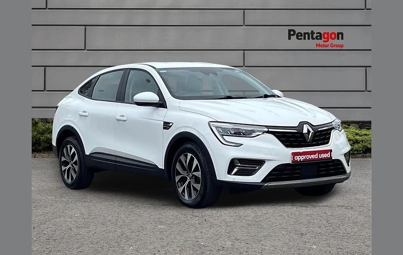 Used Renault Arkana Iconic 140 HP (102 kW) 2022 White SUV