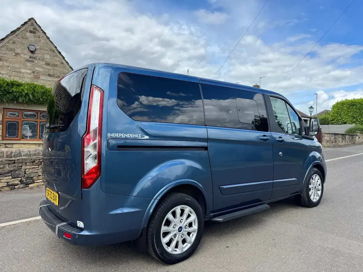 Used Ford Tourneo Custom Titanium 2020 Blue Van