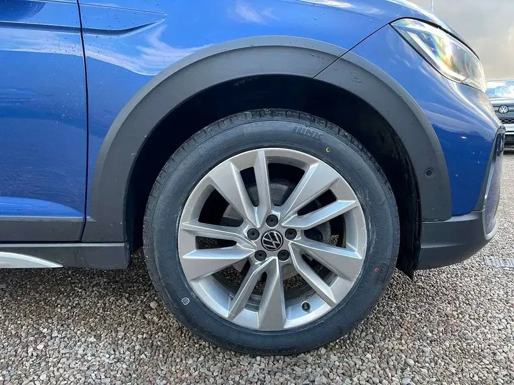 Begagnad VW Taigo Life 110 HK (80 kW) 2022 Blå SUV