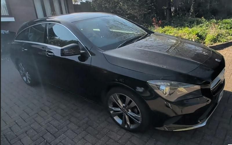 Used Mercedes CLA220 Shooting Brake 177 HP (130 kW) 2016 Estate
