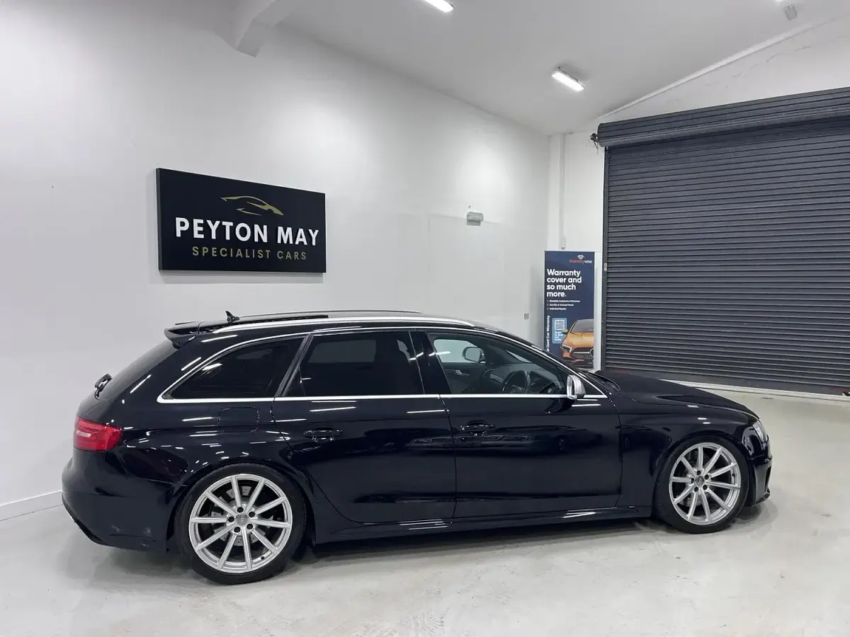 Used Audi RS4 450 HP (330 kW) 2012 Black Estate