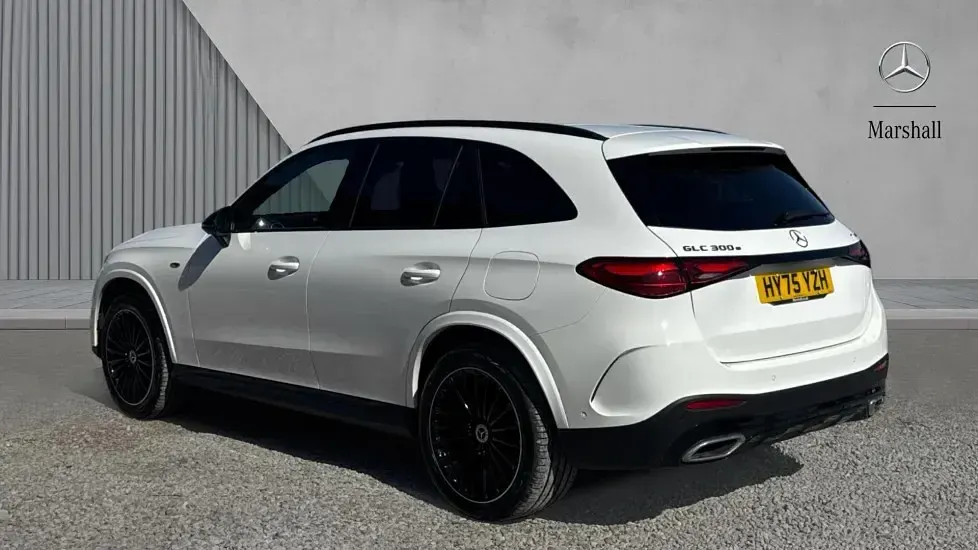 Used Mercedes GLC300e Urban 313 HP (230 kW) 2025 Polar white SUV