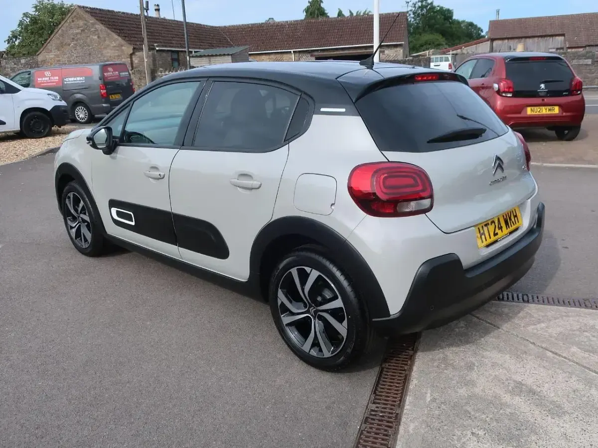 Used Citroën C3 PureTech 82 HP (60 kW) 2024 Grey Hatchback