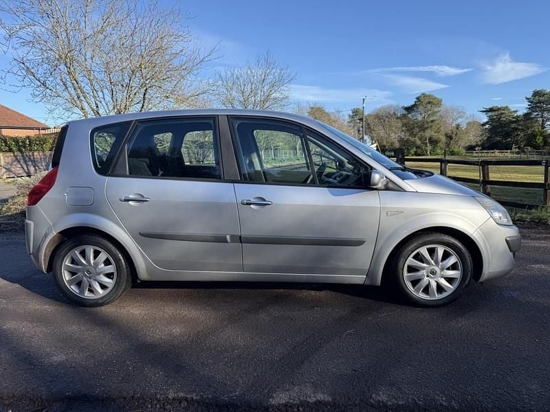 Used Renault Scénic II Dynamique 2007 Silver MPV