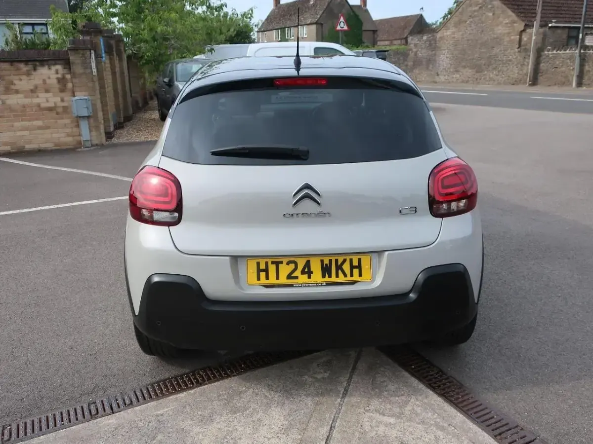 Used Citroën C3 PureTech 82 HP (60 kW) 2024 Grey Hatchback