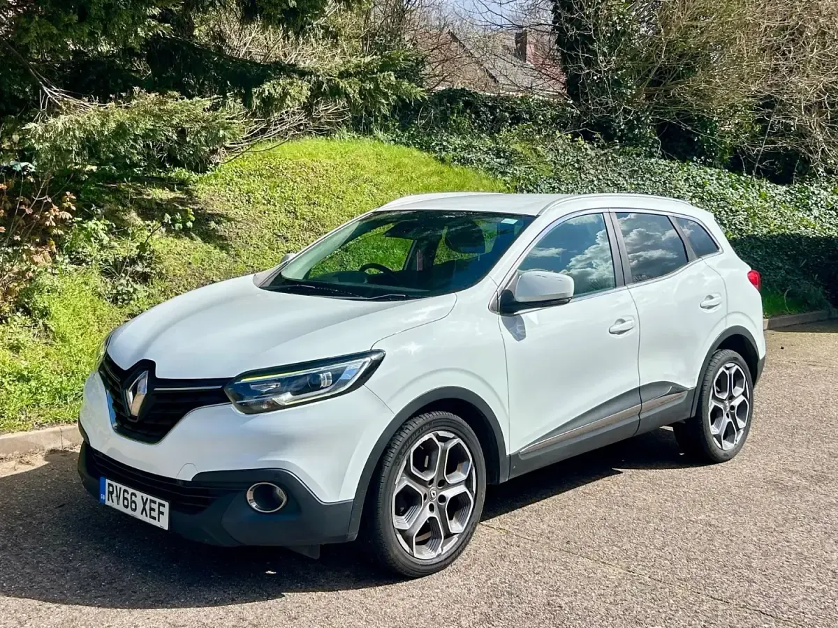 Usado Renault Kadjar Dynamique 110 CV (80 kW) 2016 Blanco SUV
