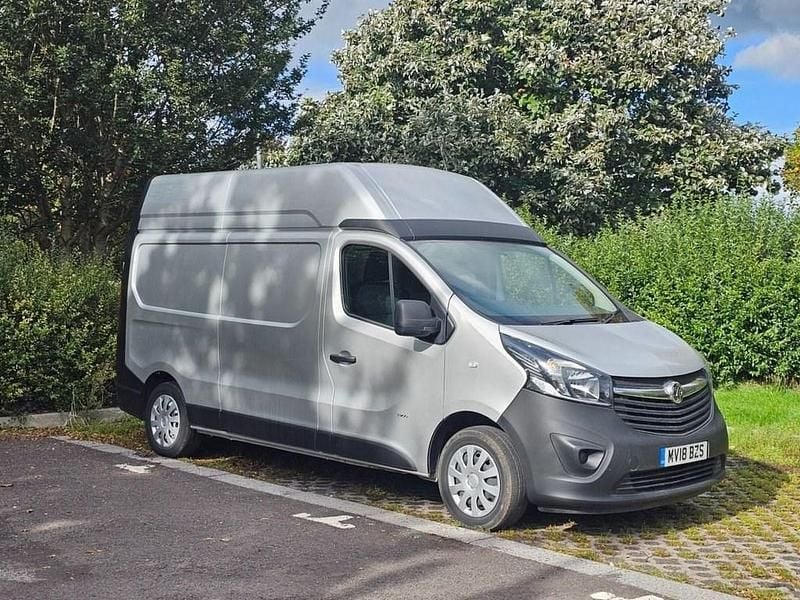 Silver Used 2018 Vauxhall Vivaro S MPV | £10,995 (Good price) - Image 1/3