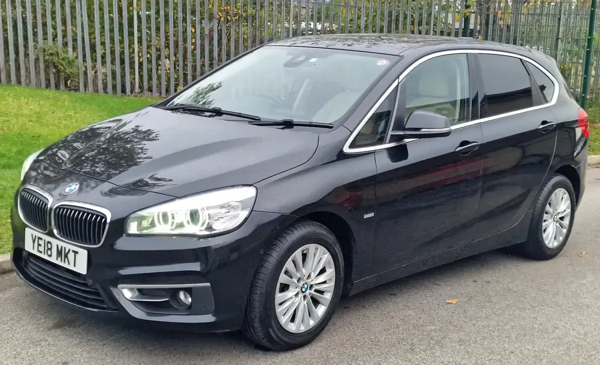 Used BMW 218 2017 White Estate