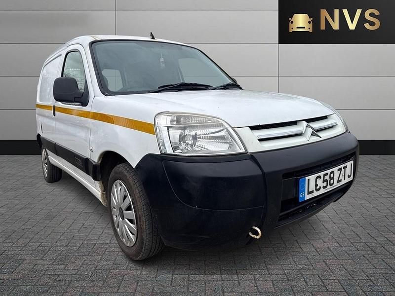 Used Citroën Berlingo First 2009 White MPV