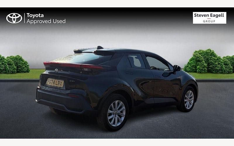 Used Toyota C-HR 140 HP (102 kW) 2026 SUV