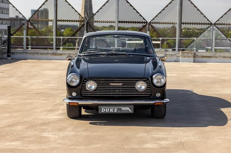 Used Bristol 411 1970 Black Sedan