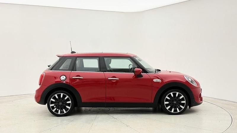 Usado Mini Cooper S Exclusive 189 HP (139 kW) 2020 Vermelho Citadino