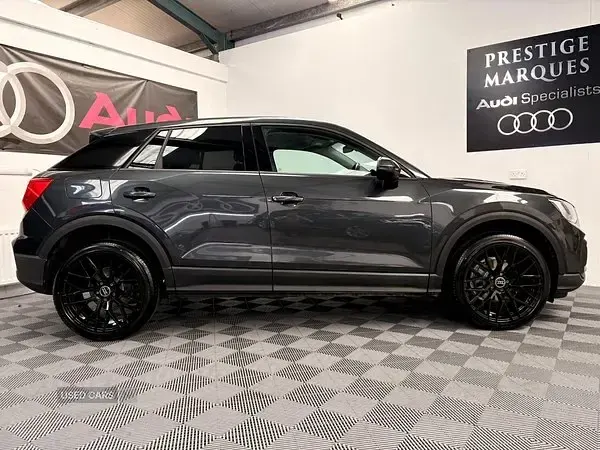 Używany Audi Q2 Black Edition 150 KM (110 kW) 2022 Szary SUV