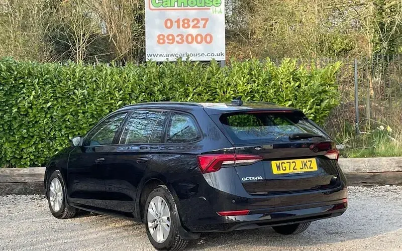 Used Skoda Octavia SE Technology 110 HP (80 kW) 2023 Black Estate