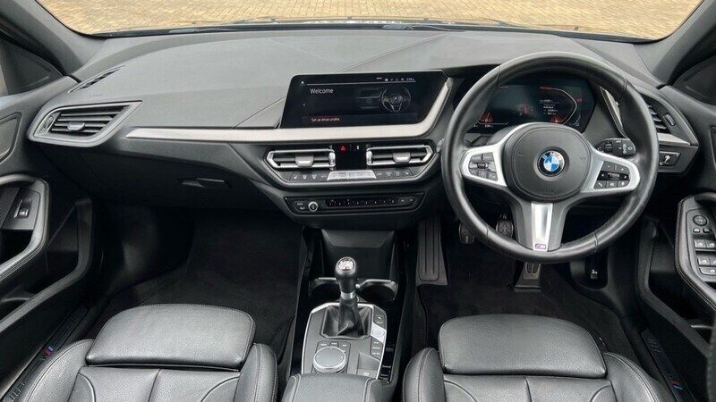 Used BMW 118 M Sport 136 HP (100 kW) 2021 Mineral grey metallic  Hatchback