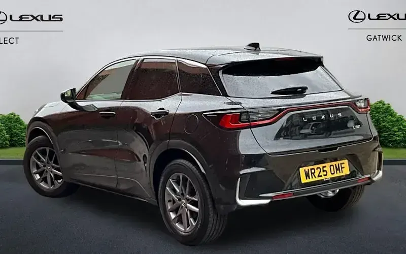 Used Lexus LBX 136 HP (100 kW) 2026 SUV
