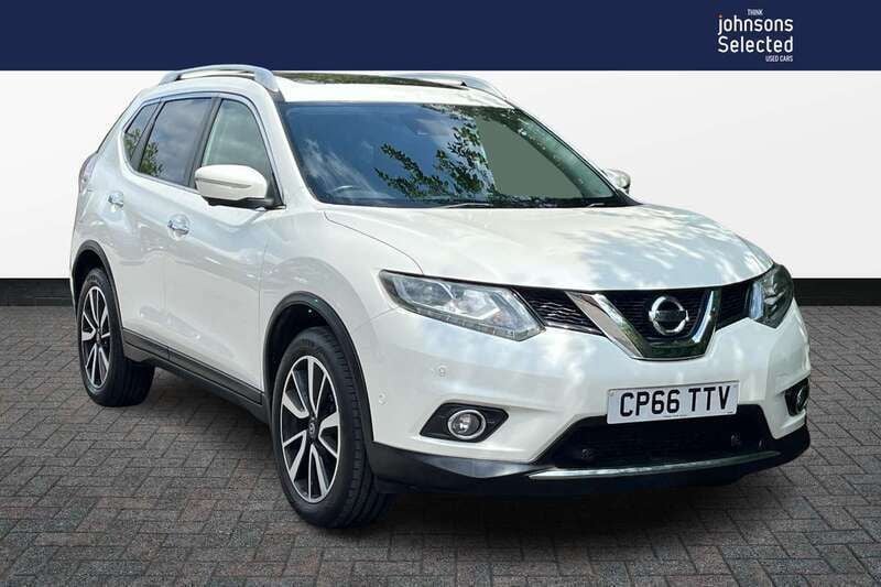 White Used 2016 Nissan X-Trail Tekna SUV | £10,481 (Fair price) - Image 1/4