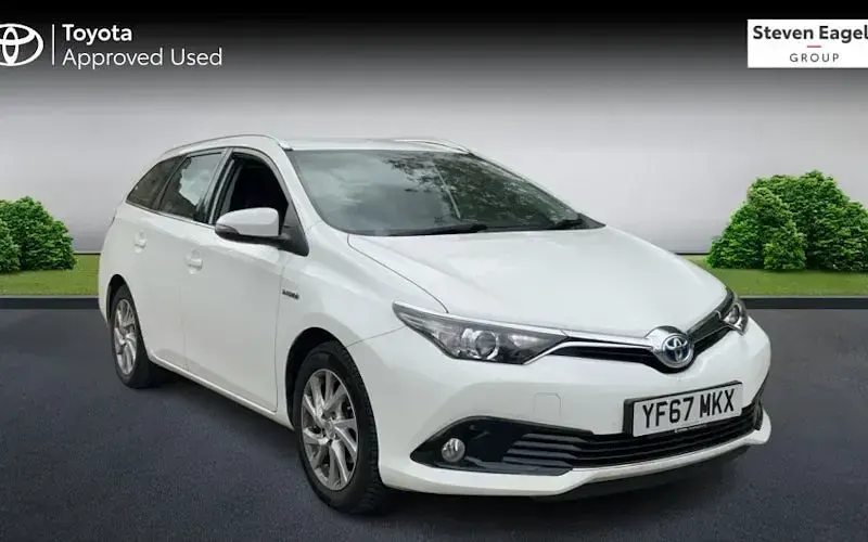 Used Toyota Auris Touring Sports 136 HP (100 kW) 2017 Estate