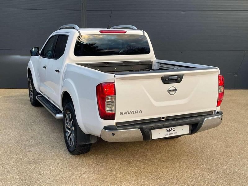 Used Nissan Navara Tekna 2018 White Pickup