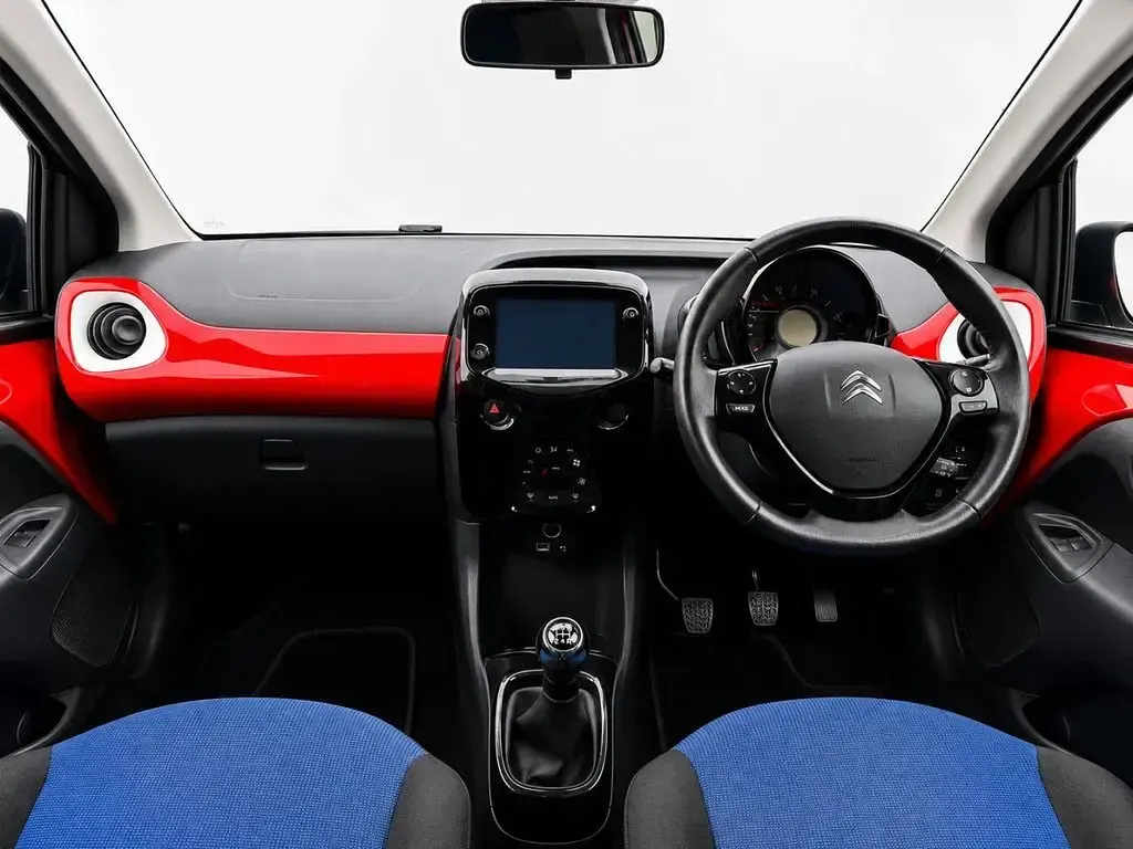 Used Citroën C1 72 HP (52 kW) 2021 Red Hatchback