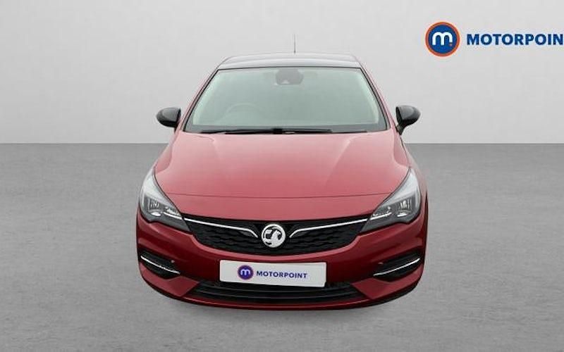 Used Vauxhall Astra Edition 145 HP (106 kW) 2021 Red Hatchback