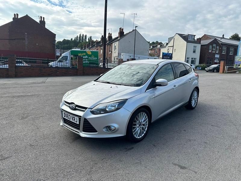 Used Ford Focus Zetec 2014 Silver Hatchback