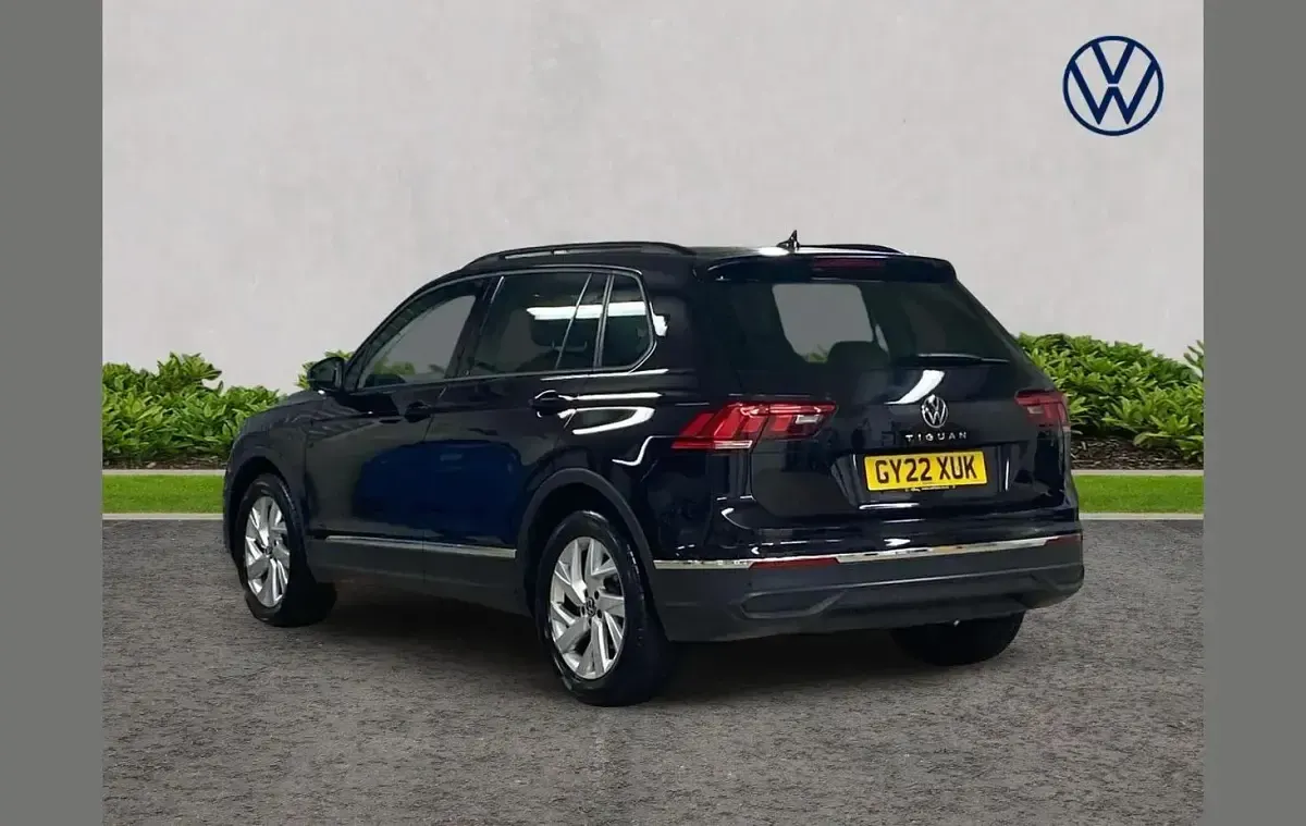 Used VW Tiguan Life 150 HP (110 kW) 2022 Black SUV
