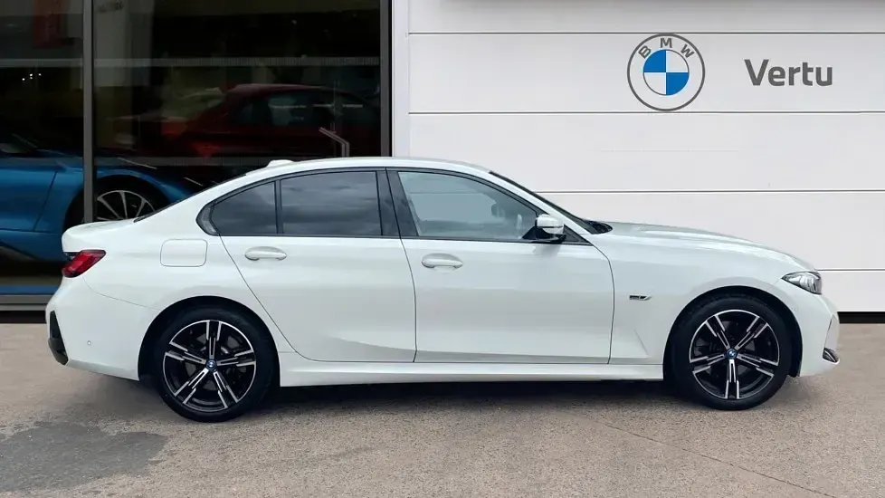 Used BMW 330 M Sport 288 HP (211 kW) 2022 White Sedan