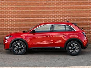 New Fiat 600 100 HP (73 kW) 2026 Pastel  red SUV