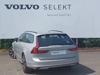 New Volvo V90 Plus 350 HP (257 kW) 2025 Silver Estate