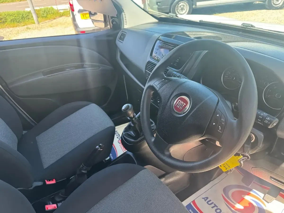 Used Fiat Doblò 2017 White MPV