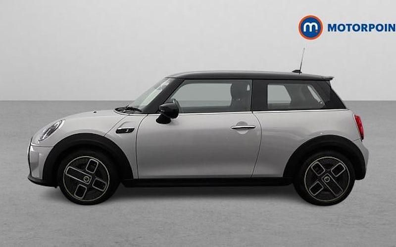 Used Mini Cooper Level 1 135 kW (184 HP) 2023 Hatchback
