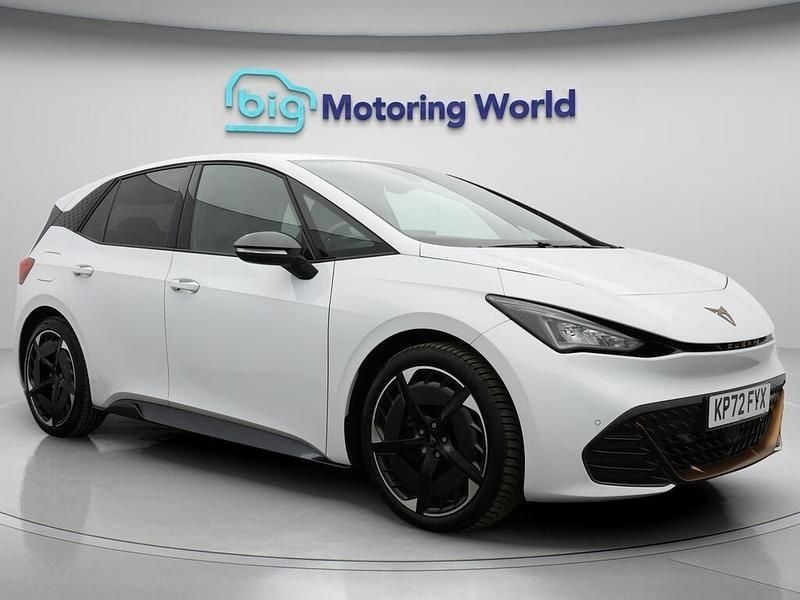 White Used 2022 Cupra Born Hatchback | £17,500 (Fair price) - Image 1/4