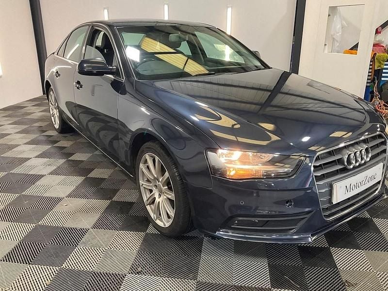Used Audi A4 Advanced 150 HP (110 kW) 2014 Blue Sedan