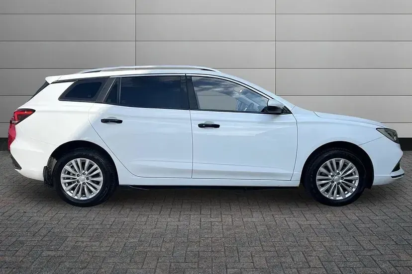 Used MG MG5 EV Exclusive 114 kW (156 HP) 2021 White Estate