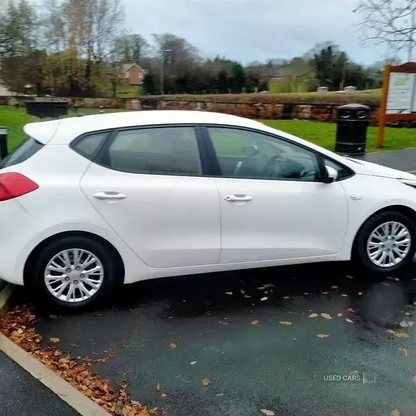 Used Kia Ceed 136 HP (100 kW) 2016 White Hatchback