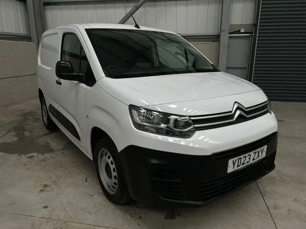 Used Citroën e-Berlingo 100 HP (73 kW) 2023 White