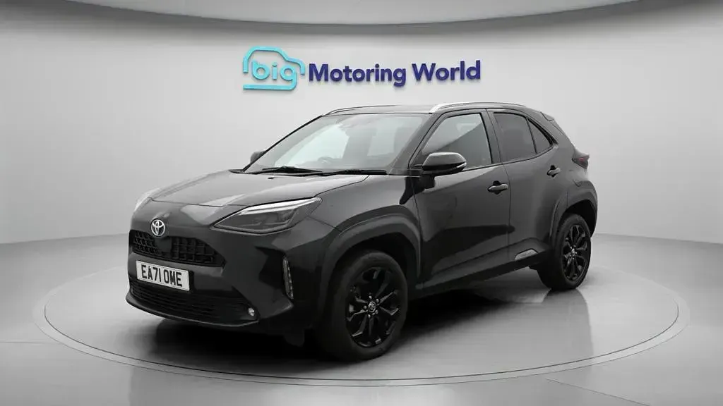 Used Toyota Yaris Cross Design 116 HP (85 kW) 2021 Black SUV