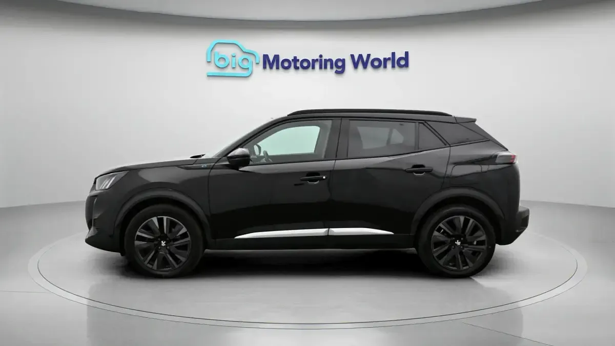 Used Peugeot e-2008 GT 100 kW (136 HP) 2023 SUV