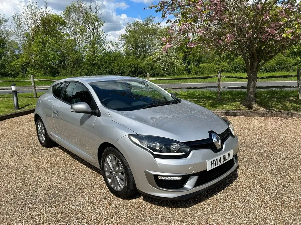Used Renault Mégane Coupé 110 HP (80 kW) 2014 Silver Coupe