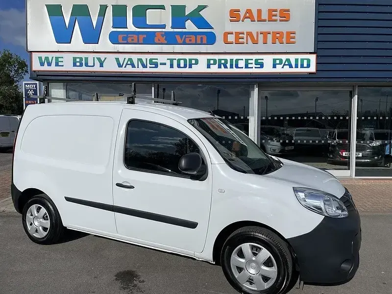Used Nissan NV250 Acenta 95 HP (69 kW) 2021 White Van