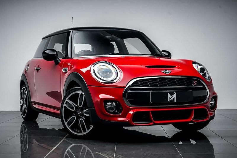 Used Mini Cooper S Hatch 192 HP (141 kW) 2018 Red Hatchback