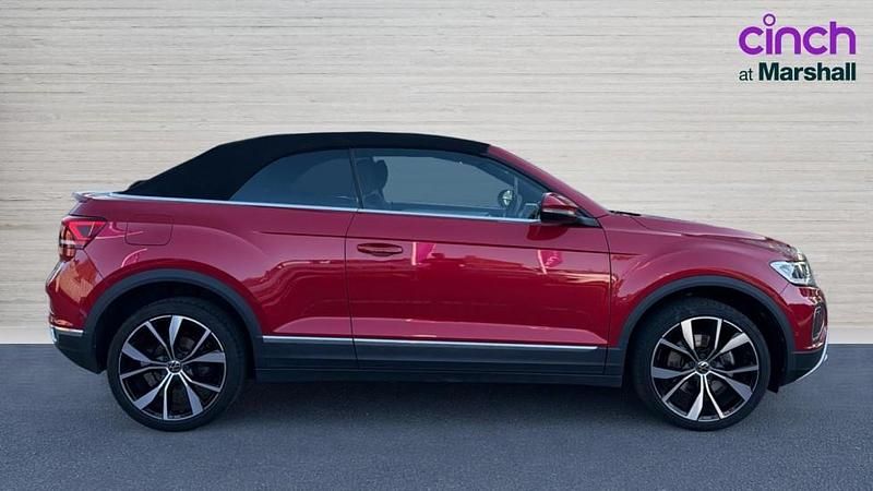 Used VW T-Roc Style 150 HP (110 kW) 2024 Red SUV